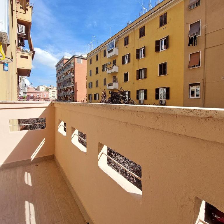 White Wood House - Appartement 2 Chambres avec Balcon - 71