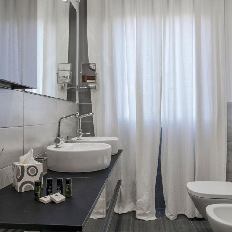 - Lake Bliss - Two-Bedroom Apartment - 63