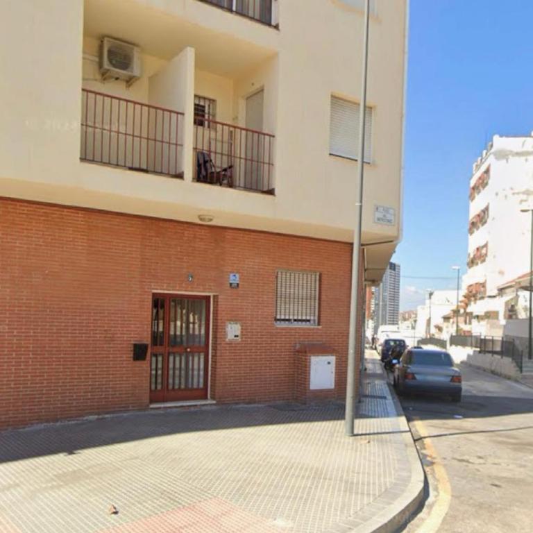 Amplio apartamento en el centro de Málaga con parking privado incluido - Apartamento de 3 dormitorios - 40