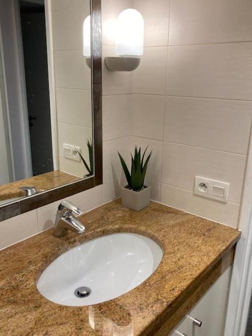 Centre-ville de Cannes 100 m mer - Appartement 1 Chambre - 27
