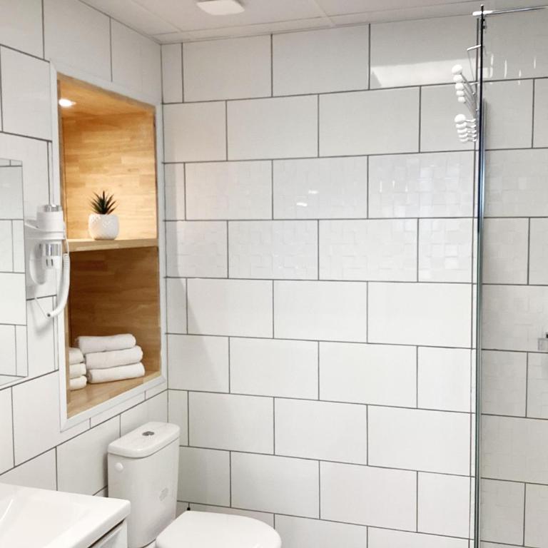 Appartement Stella 95m2 Climatisé Parking Proche Sanctuaire - Apartment mit 3 Schlafzimmern und Bergblick - 10