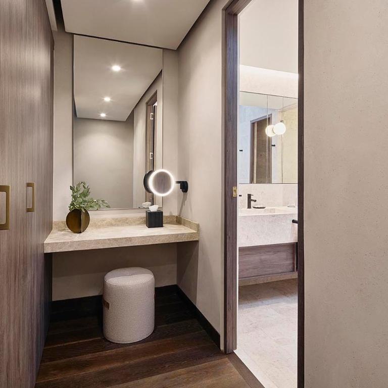 Isabella by Viadora - Three-Bedroom Deluxe Apartment - 9