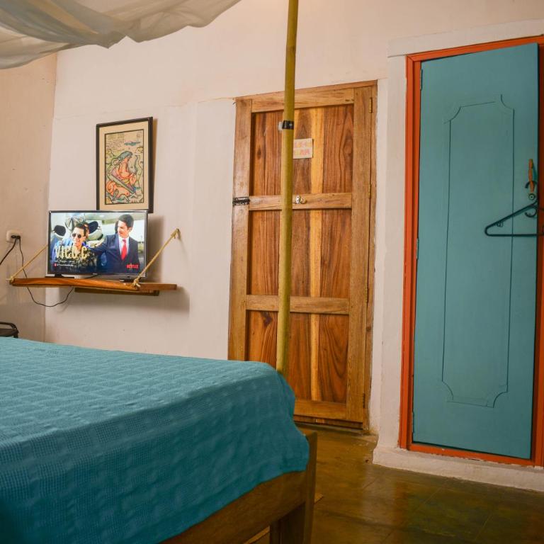 Hostel Pueblito Magico Mompós - Triple Room with Private Bathroom - 13