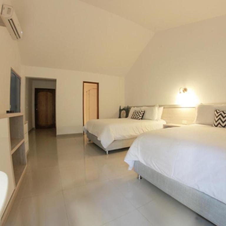 Royal Garden Hotel Boutique - Habitación Doble - 2 camas dobles - 16