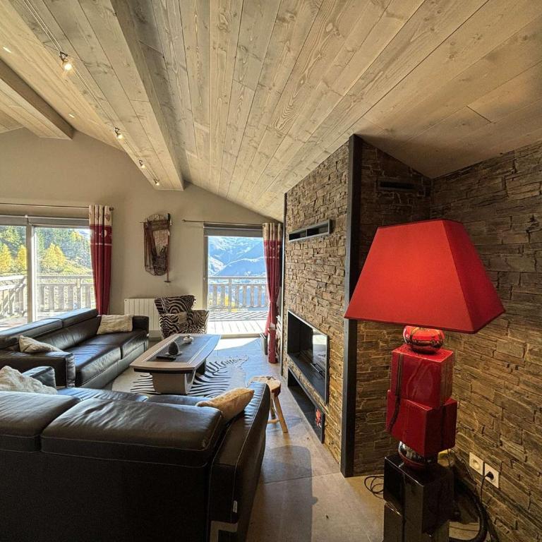 Appartement moderne 5 pièces, proche des pistes avec cheminée, terrasse, parking et bois inclus - Apartment mit 4 Schlafzimmern - 2