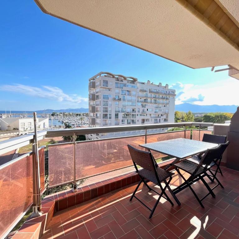 Appartement T3 au Port de Saint-Cyprien avec Terrasse et Climatisation - FR-1-309-483 - Apartment - 2