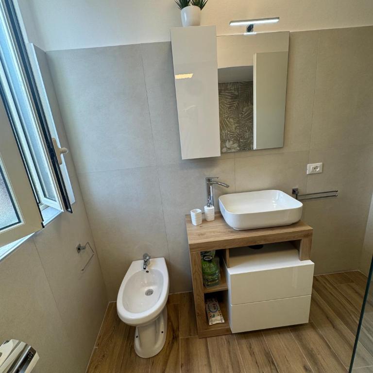 Mortillaro 19 - Appartamento con 2 Camere da Letto e Balcone - 10