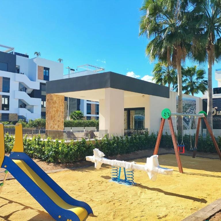 La Paz Vakanties - El Medio - Two-Bedroom Apartment with Pool View - 13