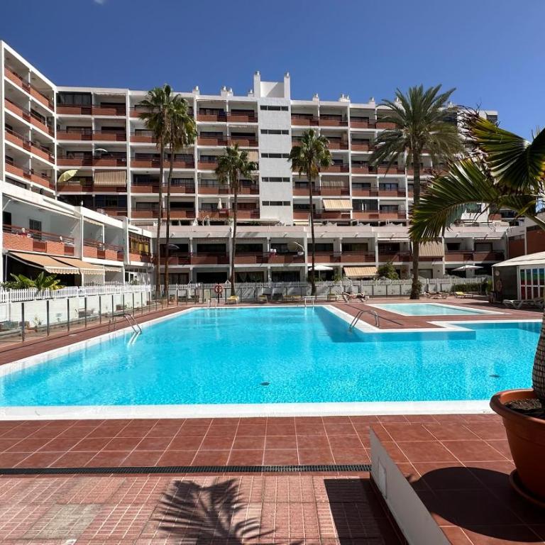 Top-Apartment in Apartamentos Danubio, 4 Etage, Poolblick und seitlicher Meerblick, Wohnzimmer und 1 Schlafzimmer, im Herzen von Playa del Inglés , Gran Canaria - One-Bedroom Apartment - 10