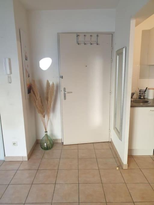 L' Appartement du Quai Neuf Parking privé - Gare à 5min - Apartment mit 1 Schlafzimmer - 8