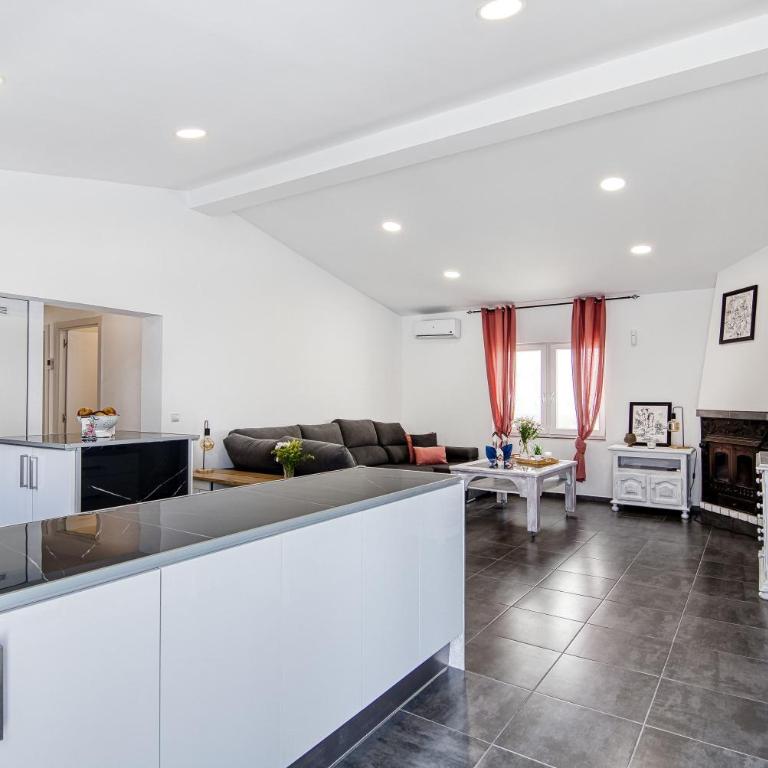 Casa al Mar - Three-Bedroom Villa - 22