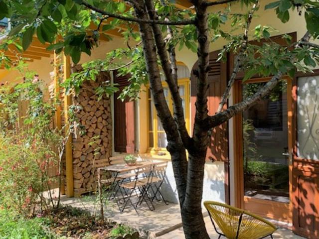 Charmant appartement sur cour, Le Cerisier - One-Bedroom Apartment - 35