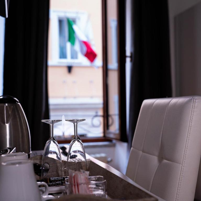 Ripetta 35 - Double Room with Private Bathroom - 10