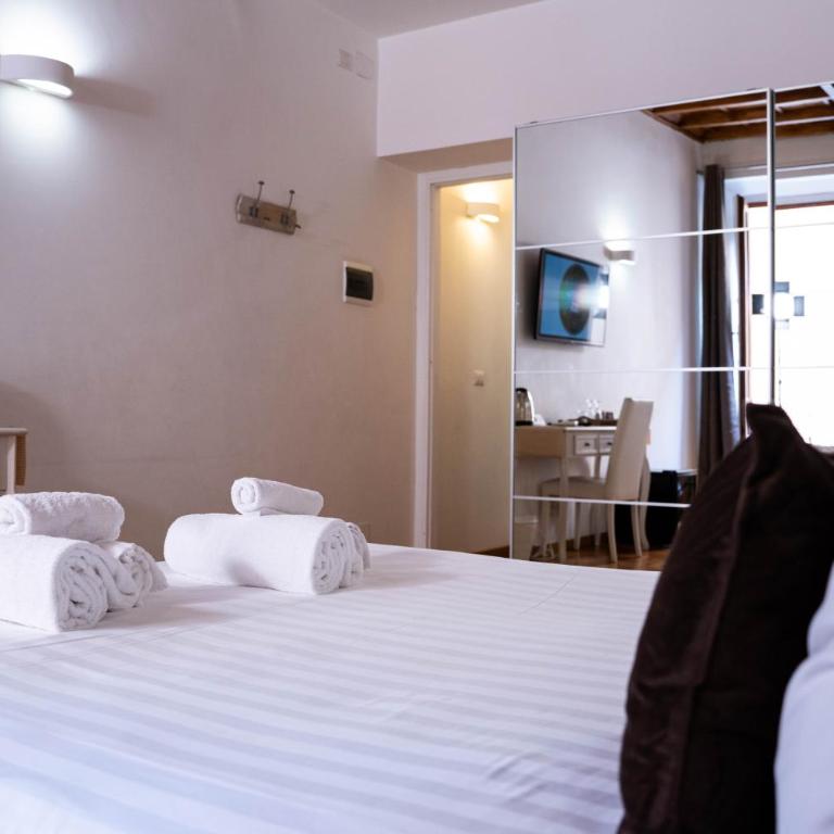 Ripetta 35 - Triple Room with Private Bathroom - 12