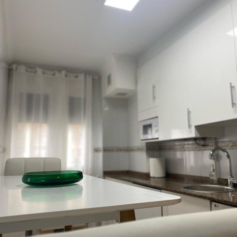 Frente a la Playa del ARBEYAL - Apartamento de 2 dormitorios - 15