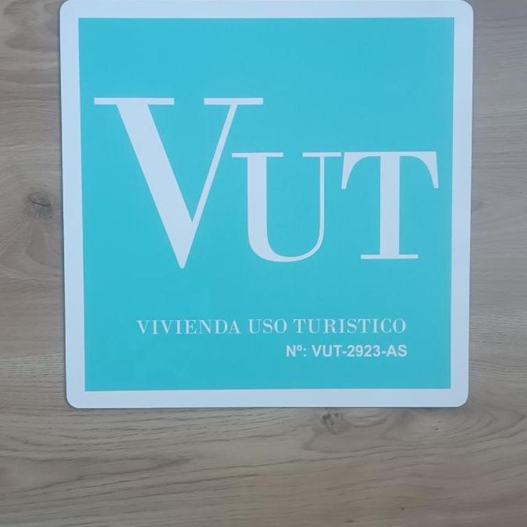 LA TERRAZA DE LA VEGA - Ubicación inmejorable , wifi , terraza y parking gratuito - Apartamento de 1 dormitorio - 2