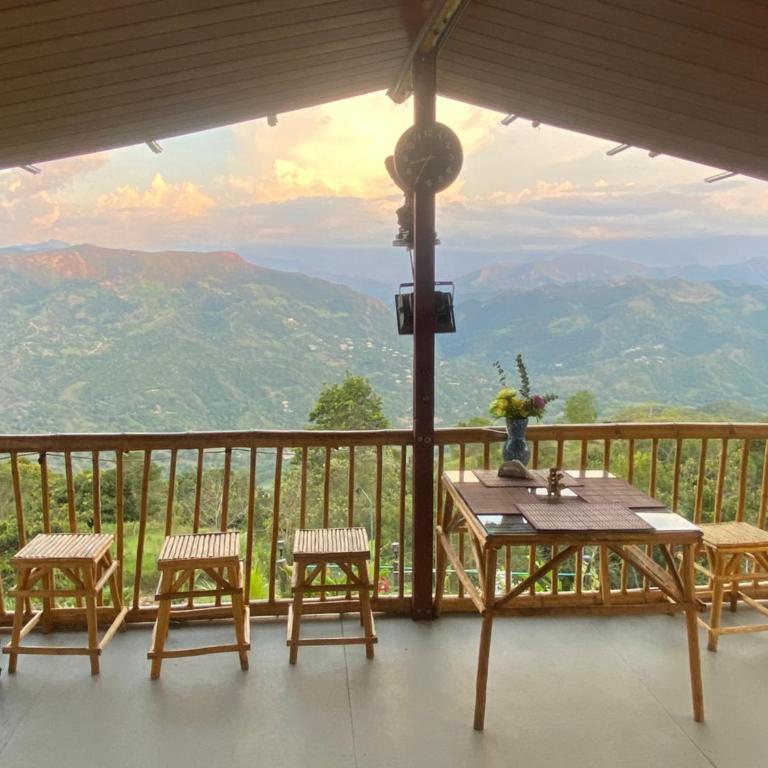 Cabaña el mirador del aguila - Habitación Doble con vistas a la montaña - 2