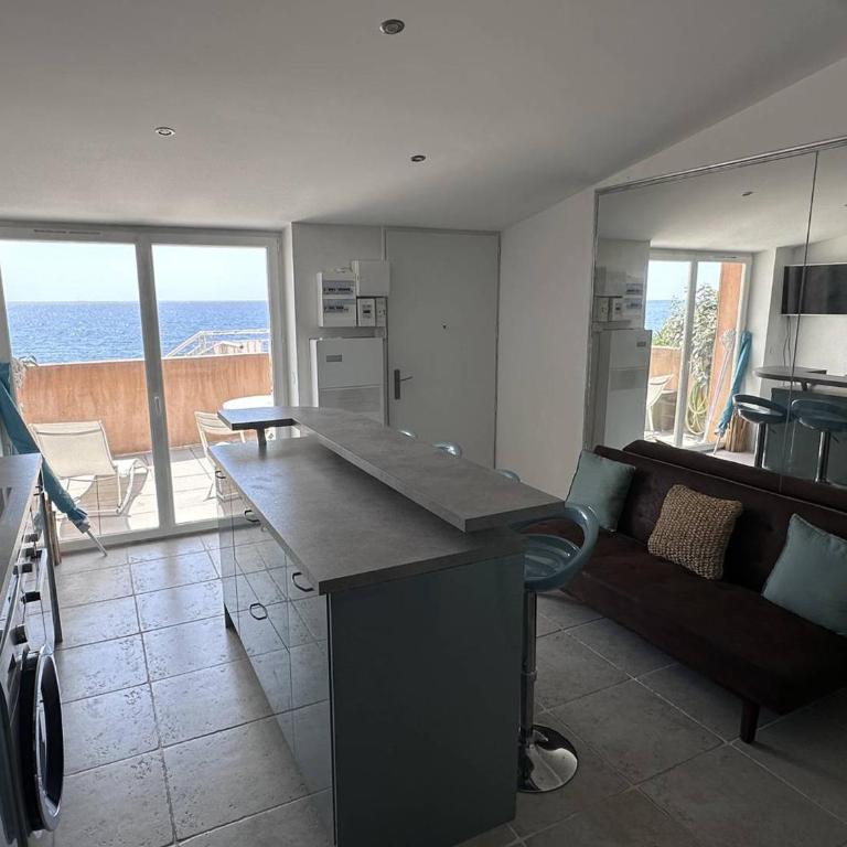 Panoramique mer, T2 climatisé neuf avec stationnement à 200 m du village - FR-1-768-55 - Appartement - 7