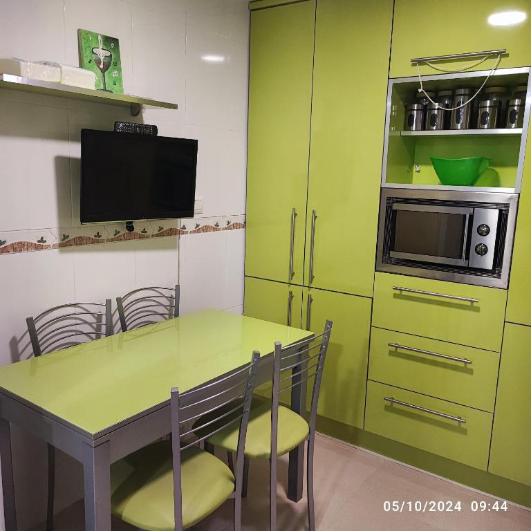 Habitación individual con baño exclusivo en casa particular - Habitación Individual con baño privado externo - 9