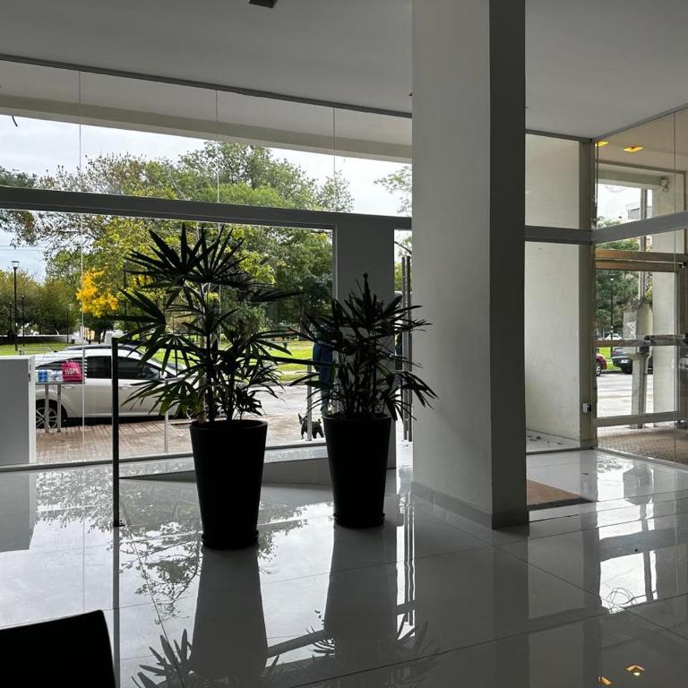 TEMPO Departamento impecable La Plata Céntrico Plaza Belgrano y cerca ESTADIO UNICO Estacionamiento propio - Apartamento con balcón - 17