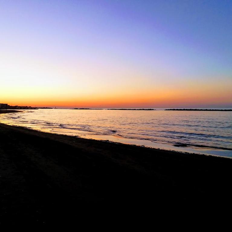 Le Dune 200m dal mare parcheggio gratis AC vicino alla Fiera di Rimini - One-Bedroom Apartment - 11