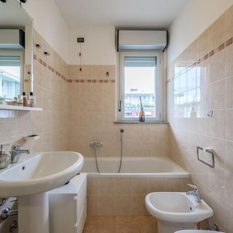 Near Duomo - Free Parking -Terrace - Metro - AC - Appartamento con 1 Camera da Letto - 3