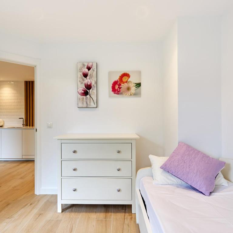 Clínica Universitaria y Hospitales by Clabao - Two-Room Apartment - 26