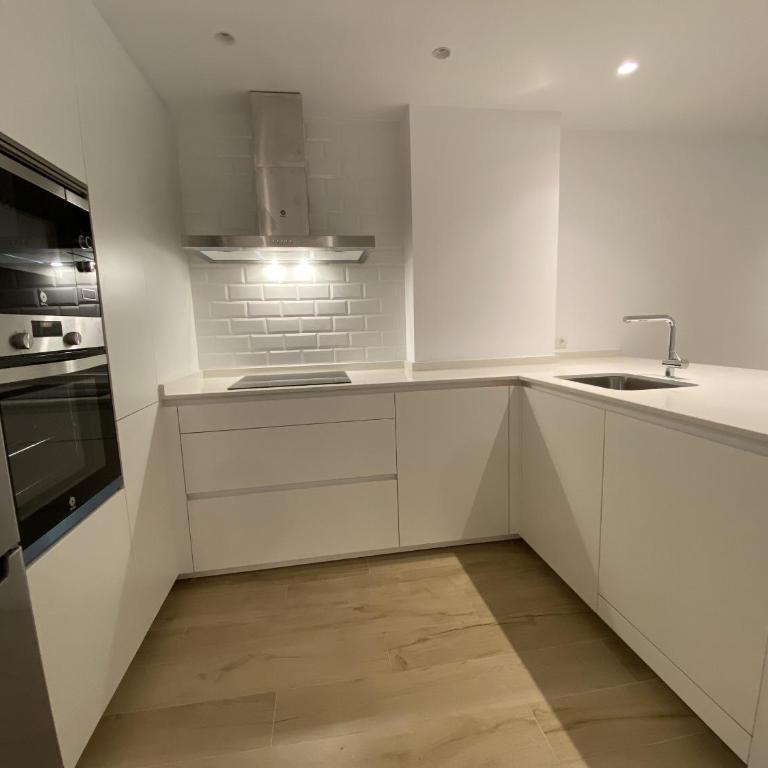 Clínica Universitaria y Hospitales by Clabao - Two-Bedroom Apartment - 25