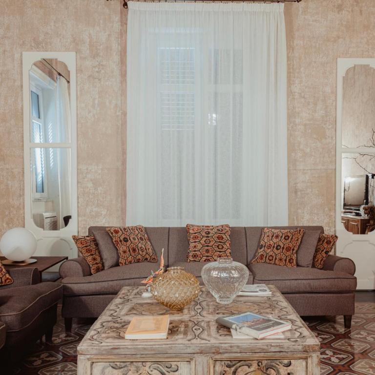 NUMEROUNO Arthouse - Apartment - 5