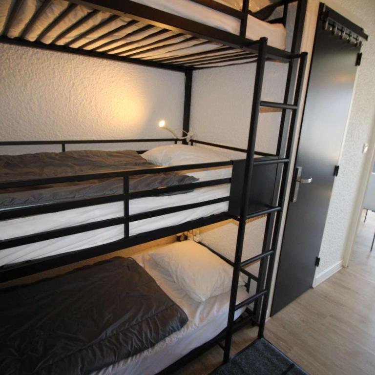 Studio cabine rénové, 4 couchages, pied des pistes, parking, balcon sud - FR-1-297-160 - Apartment - 9
