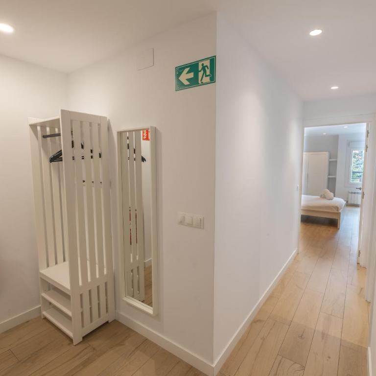 Clínica Universitaria y Hospitales by Clabao - Two-Bedroom Apartment - 18