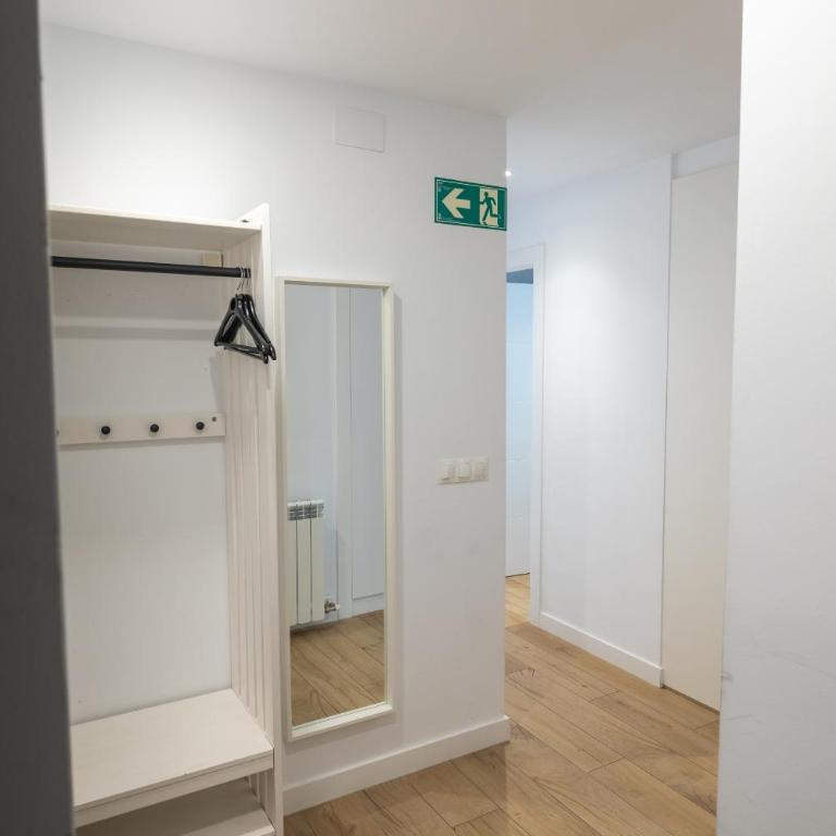 Clínica Universitaria y Hospitales by Clabao - Two-Bedroom Apartment - 8