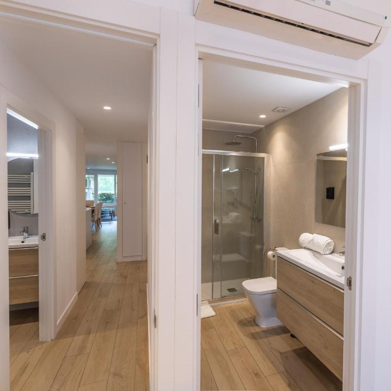 Clínica Universitaria y Hospitales by Clabao - Two-Bedroom Apartment - 35