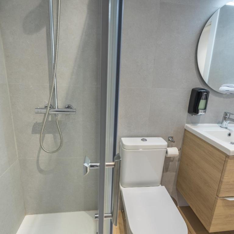 Clínica Universitaria y Hospitales by Clabao - Two-Bedroom Apartment - 37