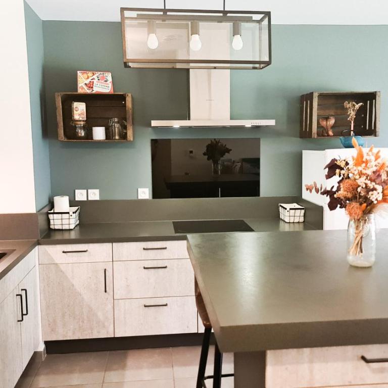 Appt Le Borgeal - rez de jardin, au calme - Appartement 1 Chambre - 12