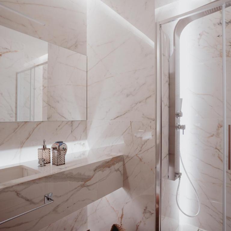 NUMEROUNO Arthouse - Apartment - 64