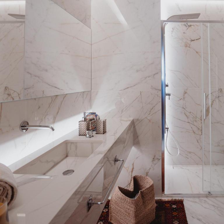 NUMEROUNO Arthouse - Apartment - 65