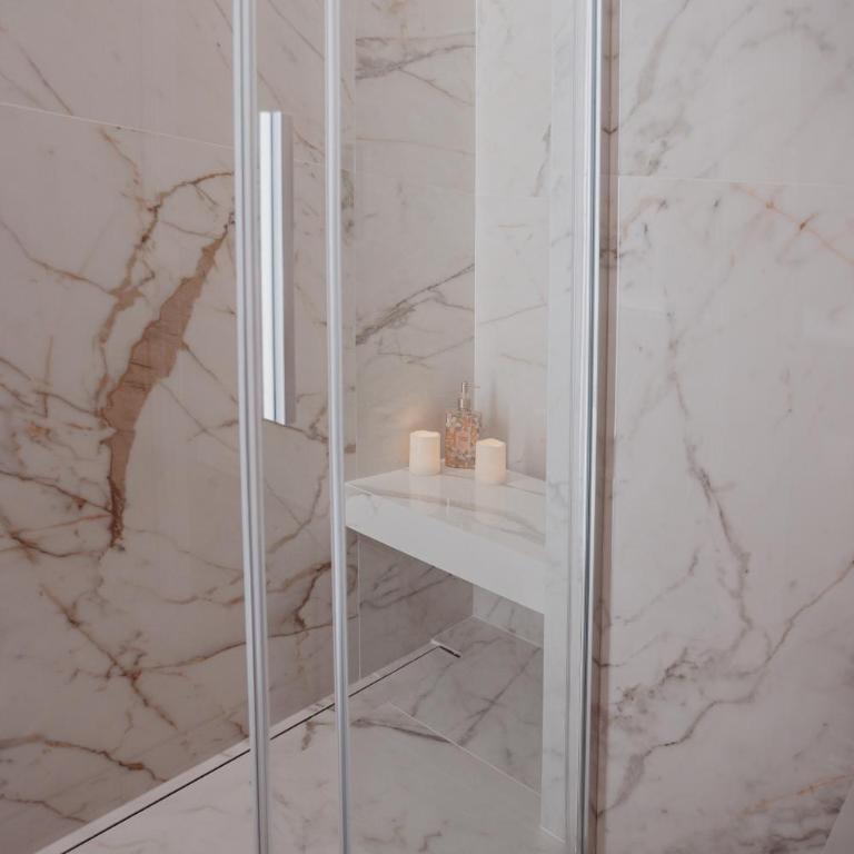 NUMEROUNO Arthouse - Apartment - 68