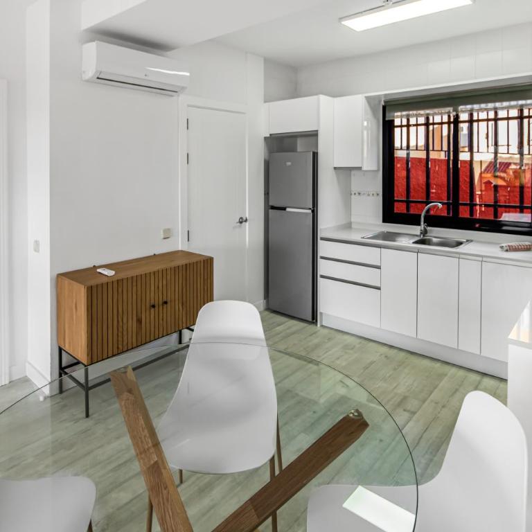 Meloneras Oceanview with Pool - Three-Bedroom Apartment - 17