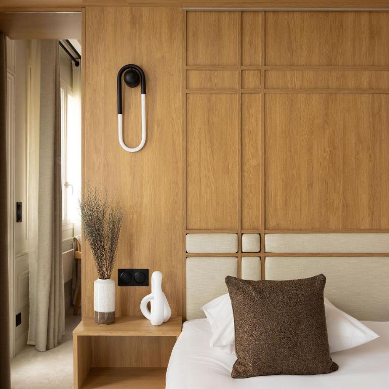 Love room avec Jacuzzi & Cinema-Gare Mont Parnasse - Deluxe Studio mit Kingsize-Bett - 11