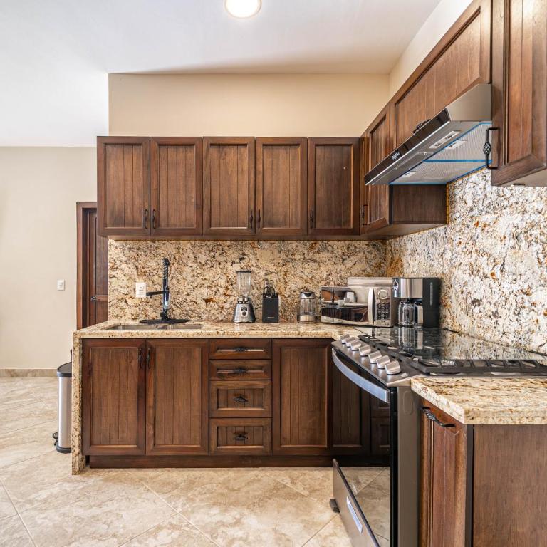 Luxury Playacar Villa 2 min Walk to Beach - Villa with Private Pool - 38