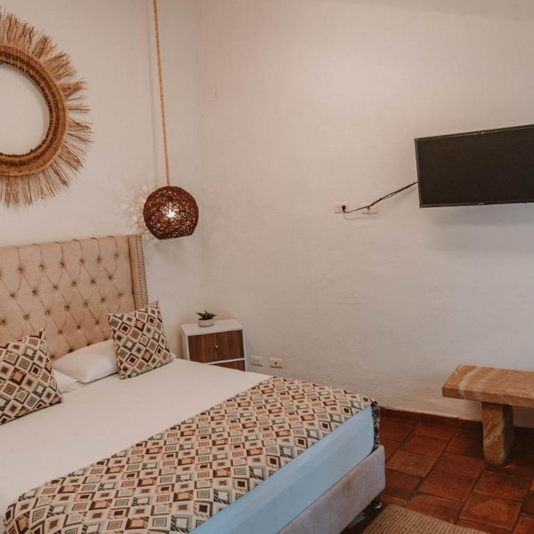 HOTEL BOUTIQUE EL CAMPANARIO - Double Room with Private Bathroom - 4