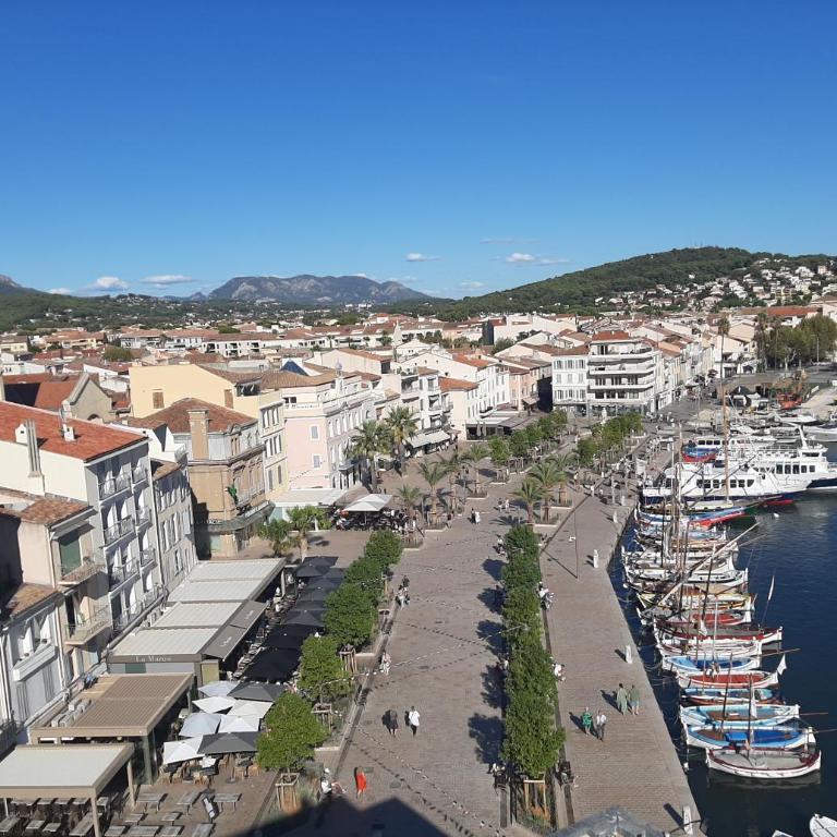 T2 Centre-ville, proche plage - One-Bedroom Apartment - 14