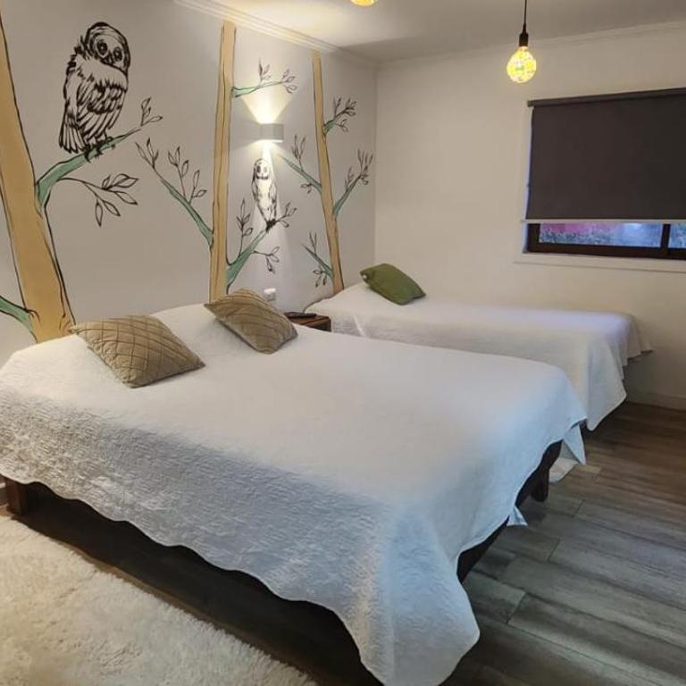 HOSTAL LA MODERNA - Superior Family Room - 1
