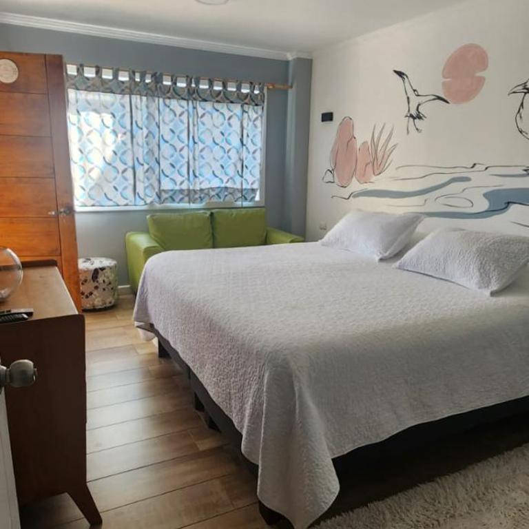 HOSTAL LA MODERNA - Superior Queen Room - 2