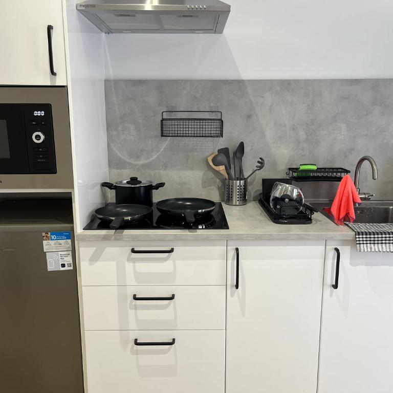 Quiet room in a park close to the sea & beach & subway No-4 - One-Bedroom Apartment - 11