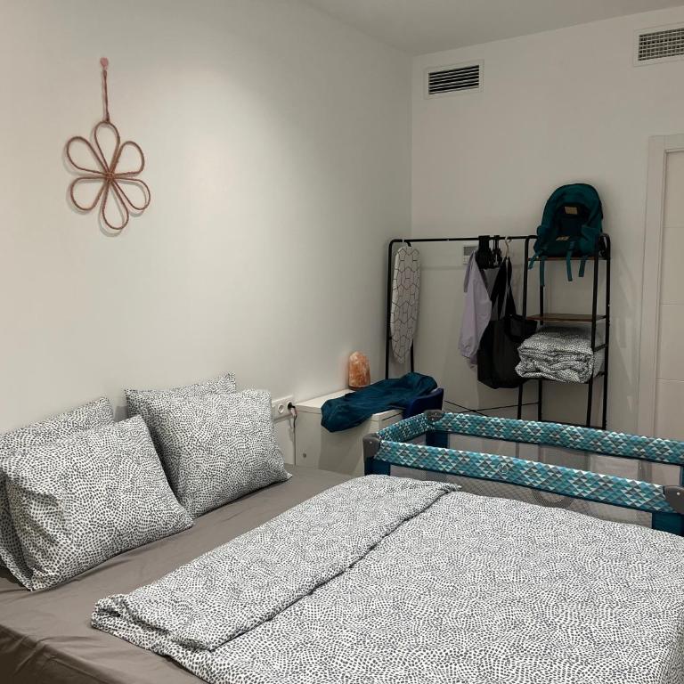 Quiet room in a park close to the sea & beach & subway No-4 - One-Bedroom Apartment - 9