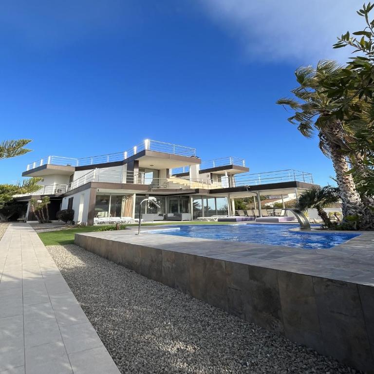 Isabella spacious modern villa with sea views - Villa con piscina privada - 31