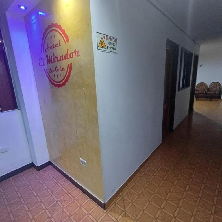 Hotel El Mirador - Basic Triple Room with Shared Bathroom - 6