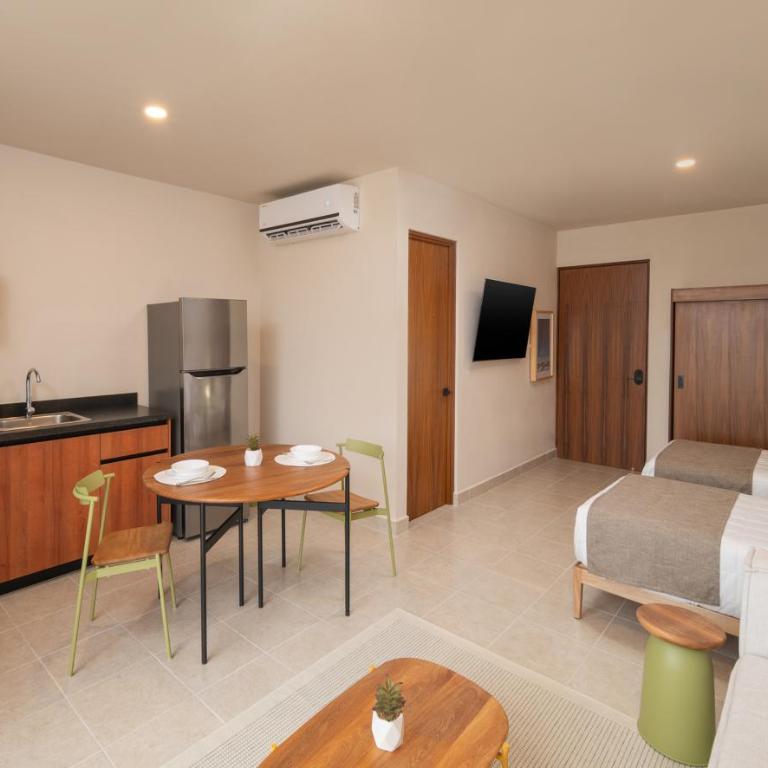 Everglades Suites - Deluxe Studio - 3